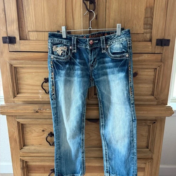 Rock Revival jeans size 27 Angie Capri beautiful detailing. SALE PRICE - Picture 1 of 11